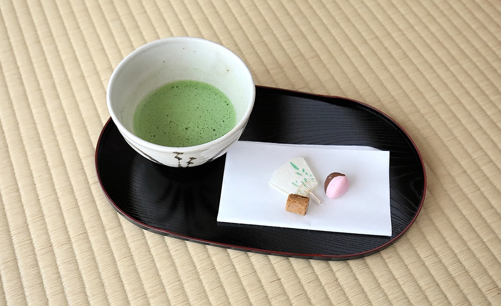 和の香る非日常を。茶道体験