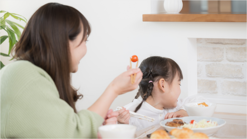 2歳児がご飯を食べない原因と対処法｜イヤイヤ期の食事対策