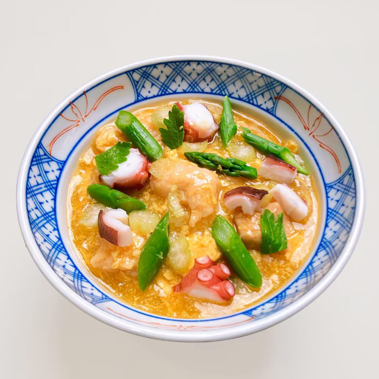 コクヨ洗えるハサミ「チョキ足し」で簡単トッピング！より健康的で、美味しい「DONBURI亭　親子丼」