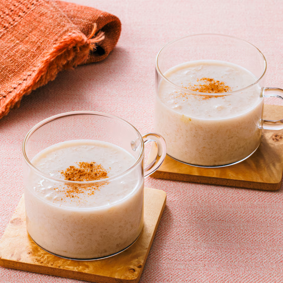 すりおろしりんごのホットアーモンドラテ