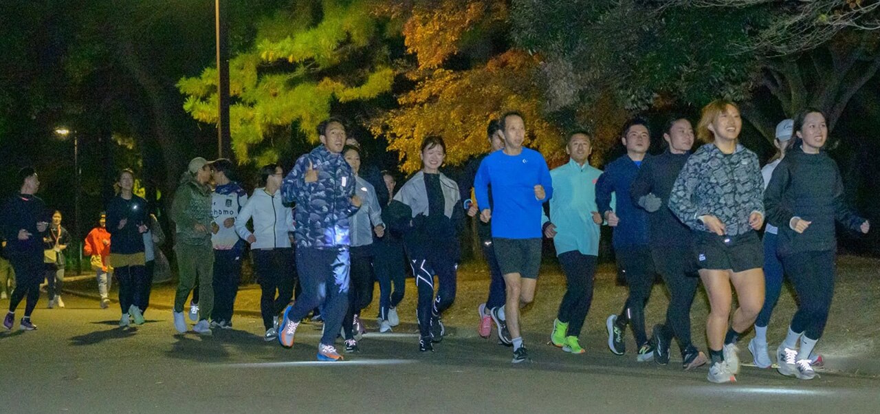 夜のおだやかな空間を走る皆さま