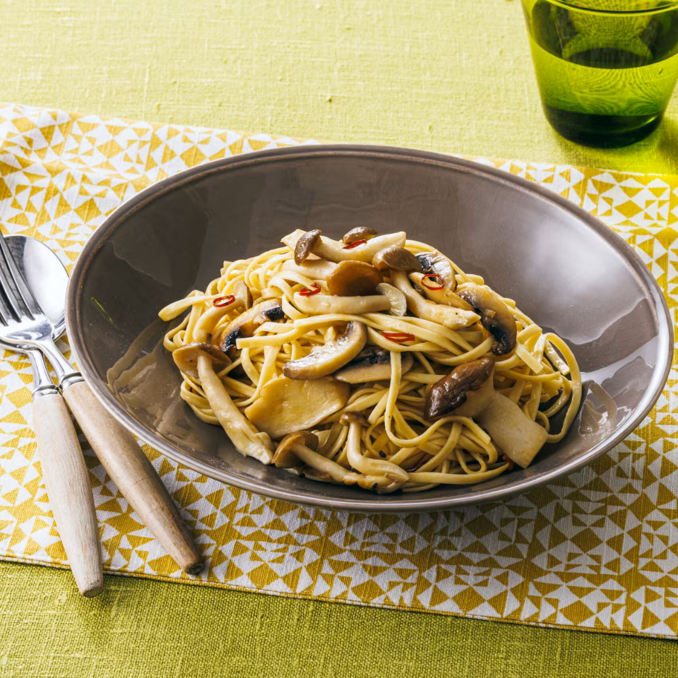 焦がしきのこのペペロンチーノ