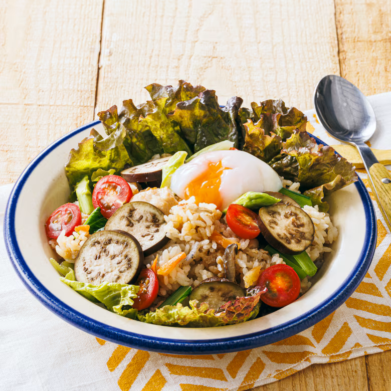 炊き込みサラダご飯